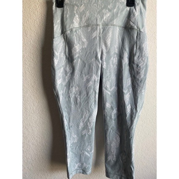 Lululemon Swift Speed High Rise Yoga Tight 28” Reverbrate Chevron Jacquard 10 - Picture 2 of 13